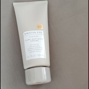 Kristin Ess curl creme
